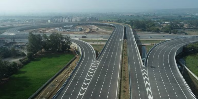 Delhi-Mumbai Expressway: New Deadlines Set for June and FY28