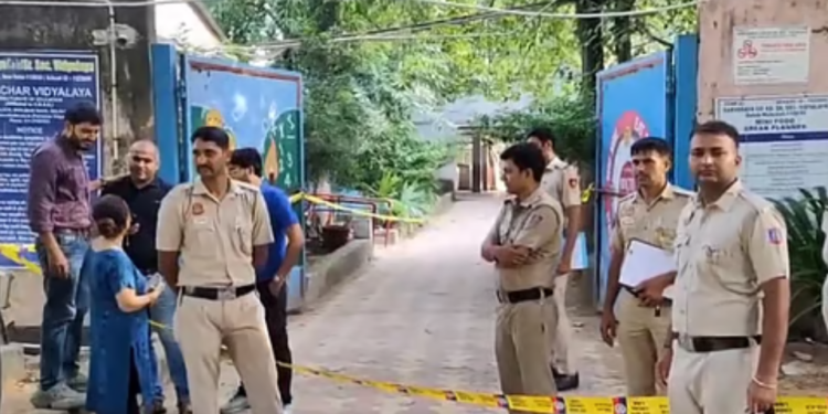 Red Fort and Delhi Assembly Evacuated Following Hoax Bomb Threats