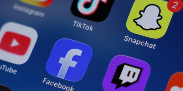 Social Media Age Restrictions in India Ashwini Vaishnaw Confirms Talks