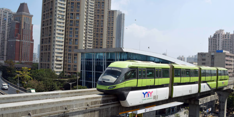 Metro Pillar Structure Collapses in Mulund: One Dead, Three Hurt