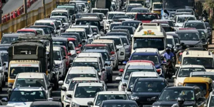 Mumbai Traffic Update Road Restrictions for Macron and PM Modi’s Visit