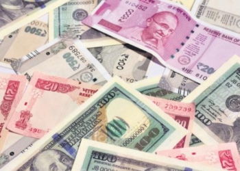 Rupee Rises to 90.61 Against US Dollar Following 17 Paise Gain
