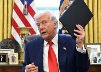 Trump Proposes Replacing Income Tax with Tariffs Despite Court Ruling