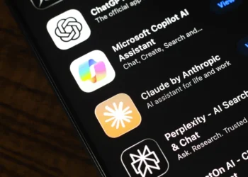 Anthropic Opens Claude Memory Feature, Intensifying Competition in Enterprise AI