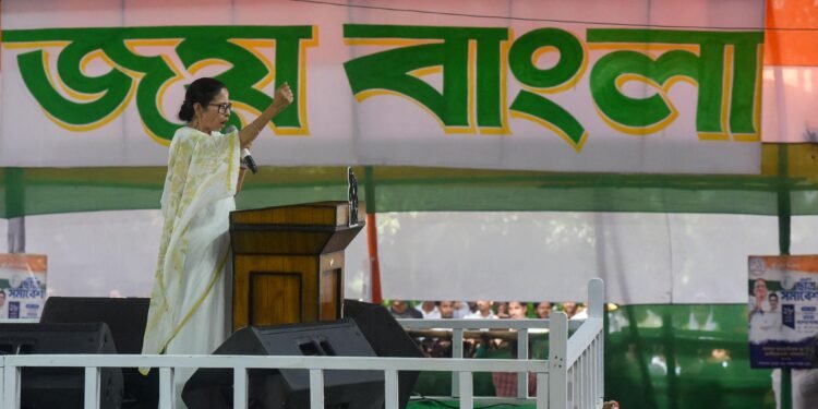 Mamata Banerjee Alleges Pressure From Amit Shah After Ananda Bose Steps Down as Bengal Governor Ahead of Assembly Polls