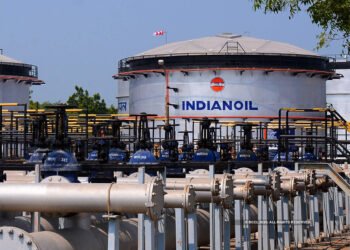 India Assures Stable Oil Supplies Despite Middle East Turmoil as Strait of Hormuz Disruptions Raise Global Energy Concerns